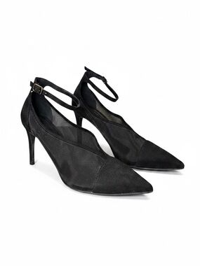 le chateau Black Pointed Ankle-Strap Stiletto Heels size 7